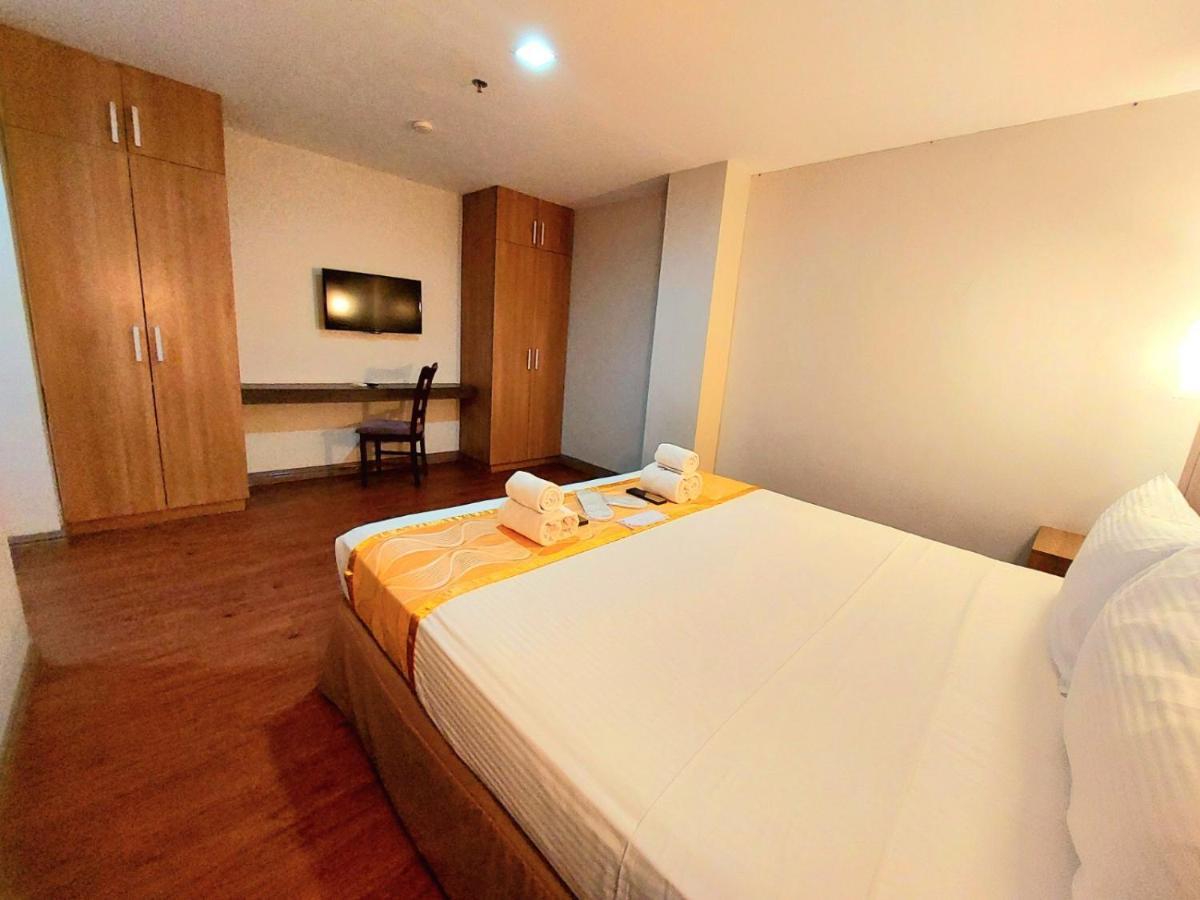Tagaytay Hotel Sixb Tagaytay City Buitenkant foto